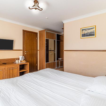 Petros Hotel Bukovel Room photo